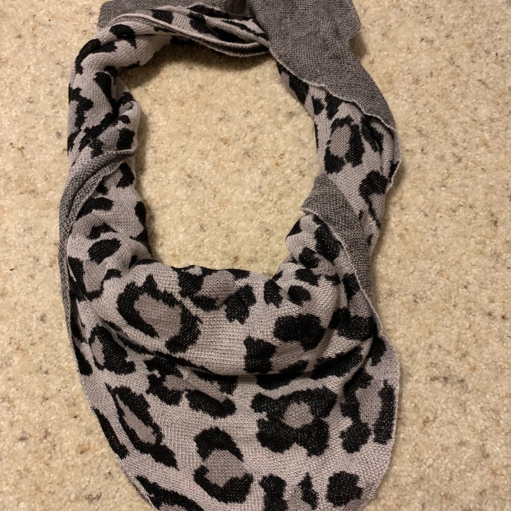 Scarf - Picture 2 of 2